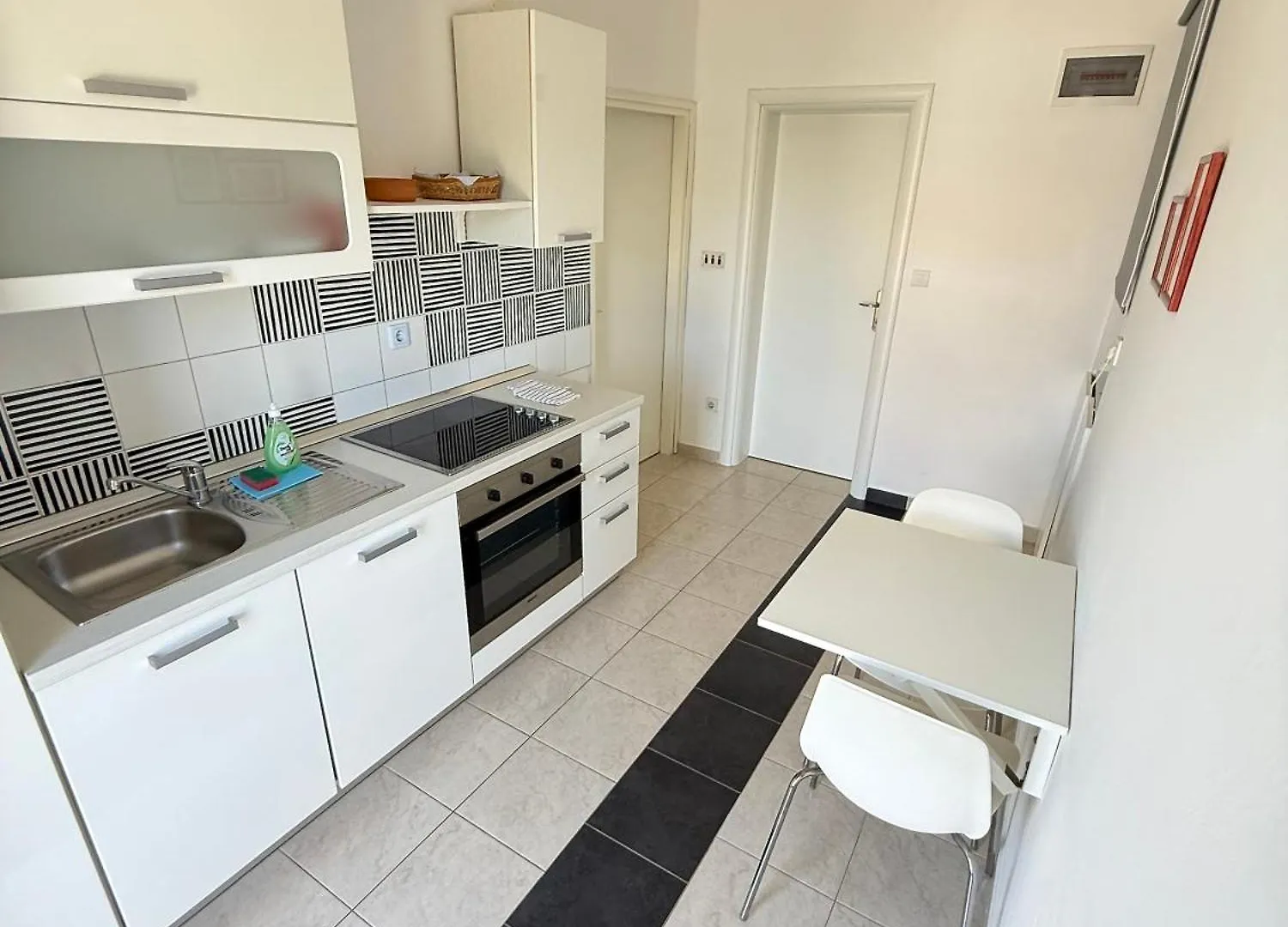 L&L Apartments Vir